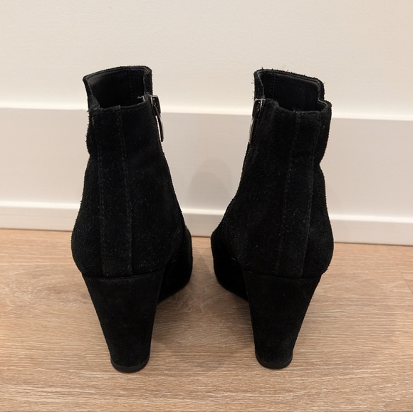 Via Spiga Black Suede Booties - Size 7.5 - Picture 6 of 11